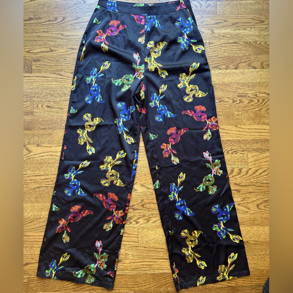 Floral satin pants